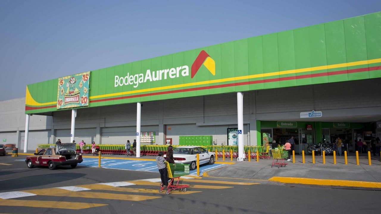 Exploring Instant Messaging Apps Like Kakao: Korea